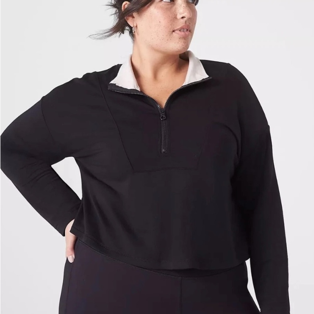 Livi Active Black Polo Collar Crop Hoodie
